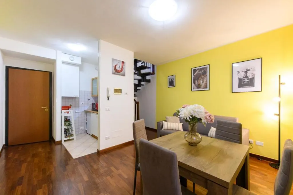Alex Dream Apartment Reggio Emilia 0*,